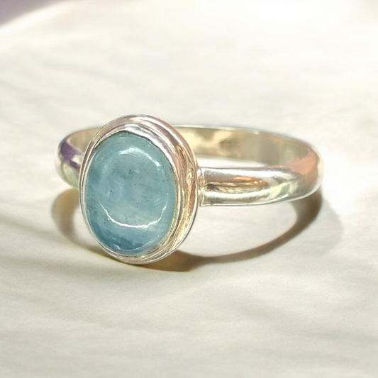Polished Oval Aquamarine Size 9 Ring (Sterling Silver 925)