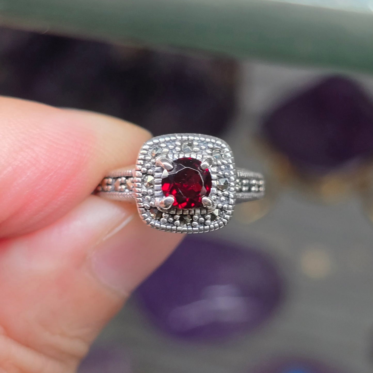 Garnet Size 5.5 Ring (Sterling Silver 925)