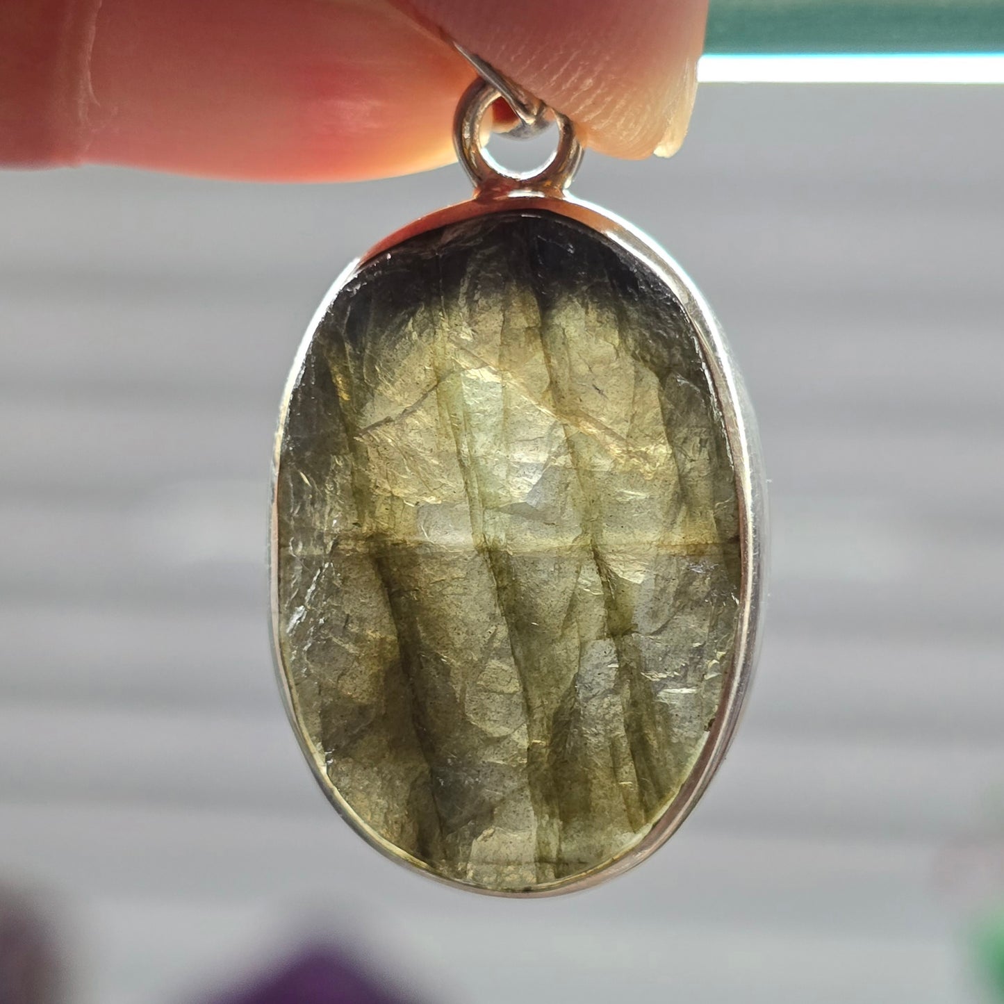 Raw Labradorite Pendant (Sterling Silver 925)