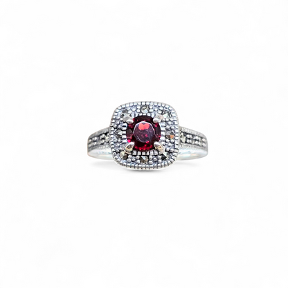 Garnet Size 5.5 Ring (Sterling Silver 925)