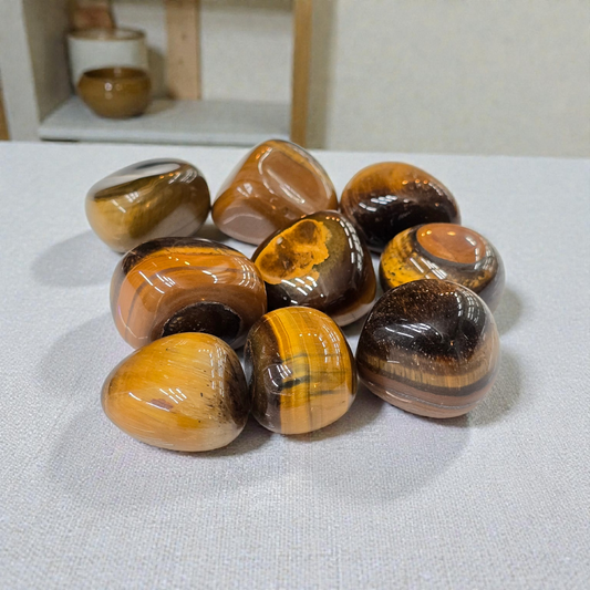 Golden Tiger's Eye Tumble Stone (AA Grade)