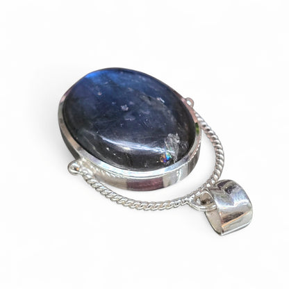 Labradorite Circular Pendant #2 (Sterling Silver 925)