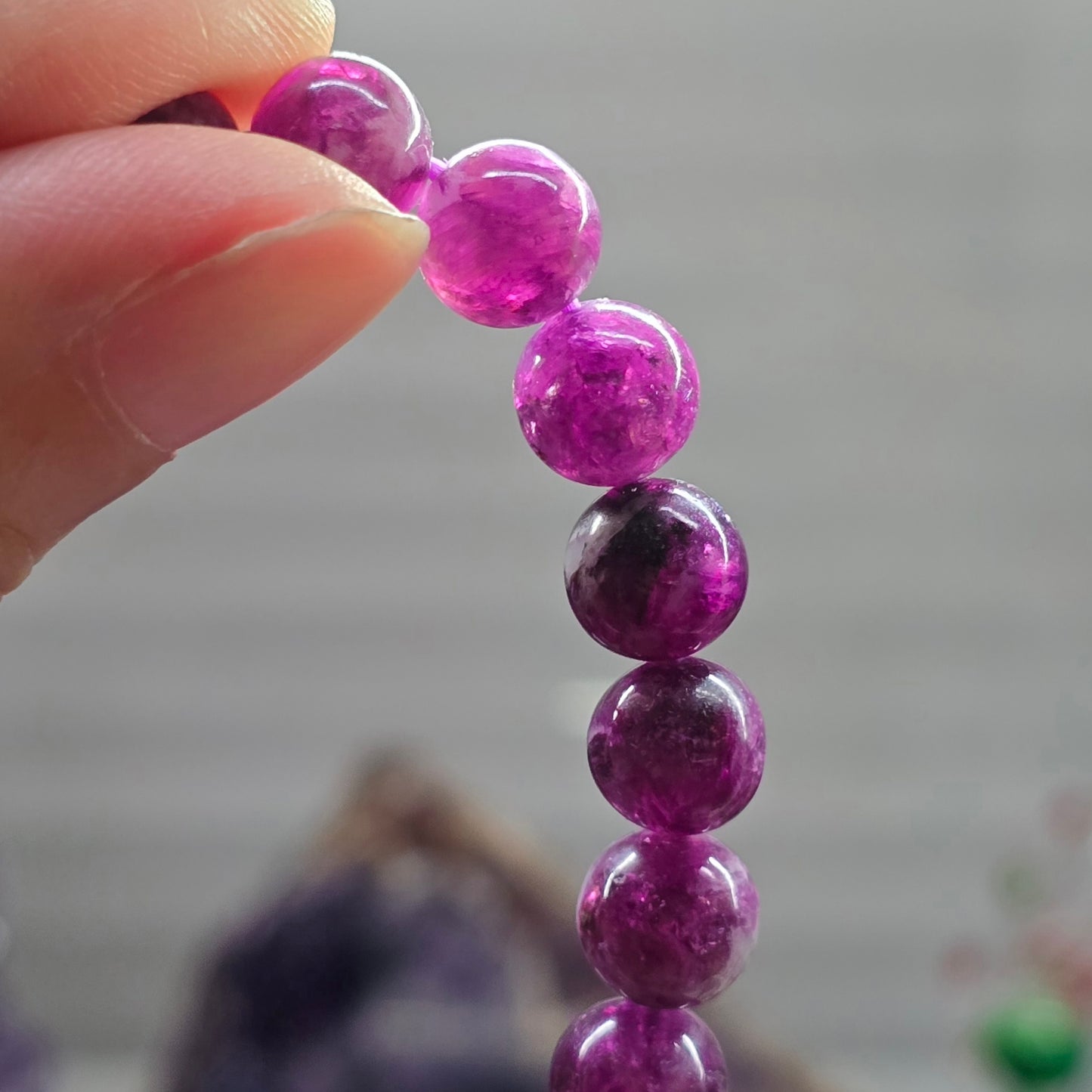 Orchid Serenity: Natural Phosphosiderite Bead Bracelet (8mm Beads · 17cm)